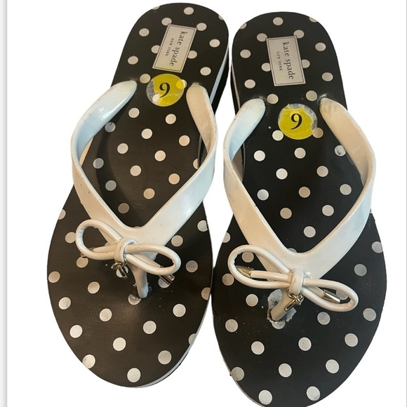 Kate Spade New York Sz 9 Mandy Polkadot Flip Flop - Picture 1 of 7